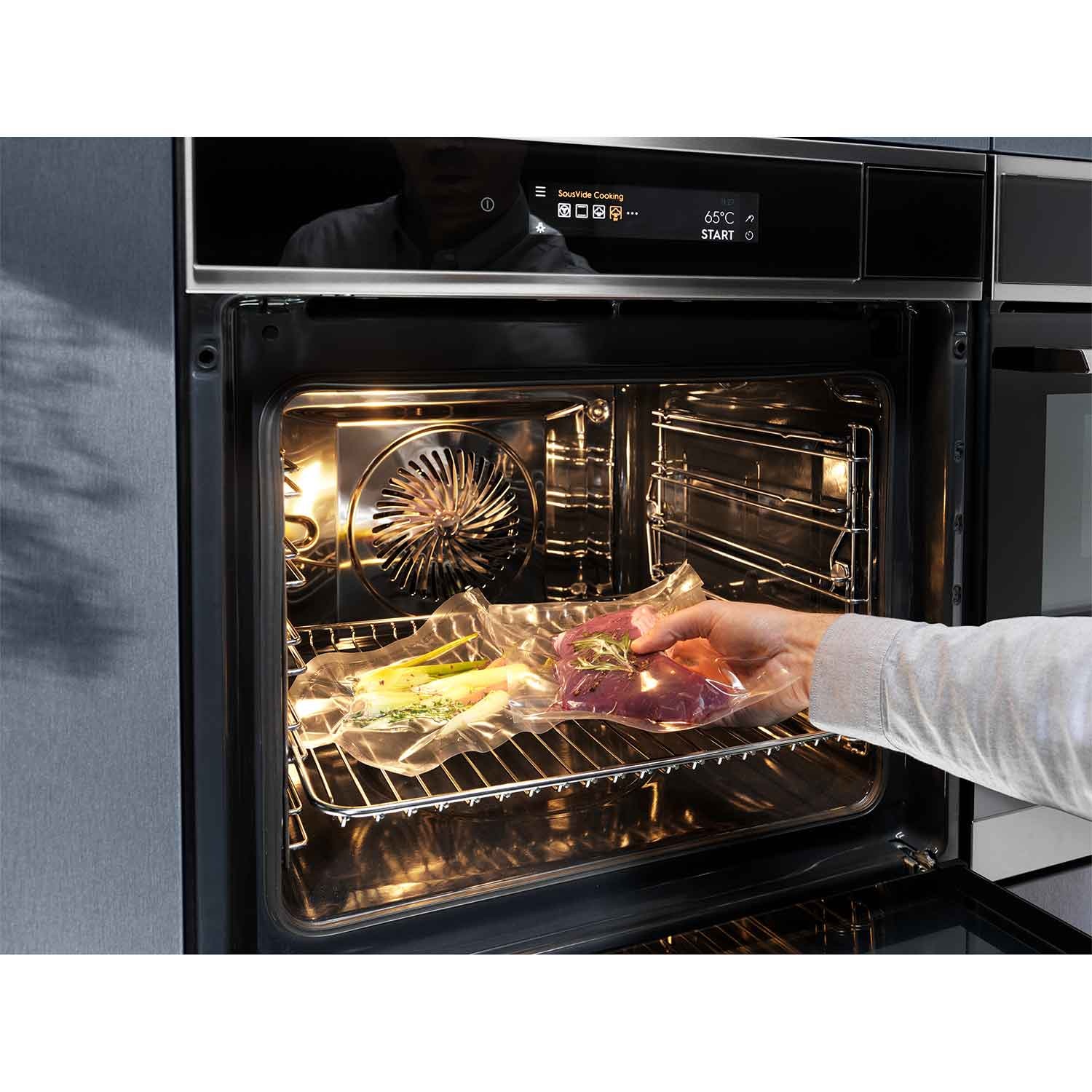 70L built-in single oven - KOAAS31X | Electrolux Thailand